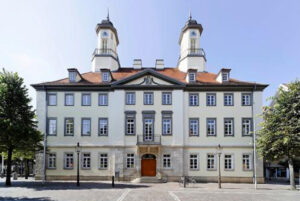 Haupteingang Außenansicht - Denkmalschutz Brandschutzsanierung - Rathaus Tuttlingen